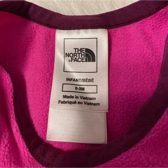 The North Face Girl’s‎ Size 0-3M One Piece Outfit - Picture 4 of 5